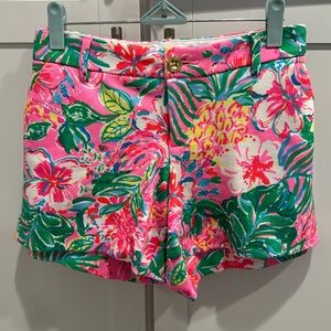 Lily Pulitzer Size 6 Callahan knit shorts .